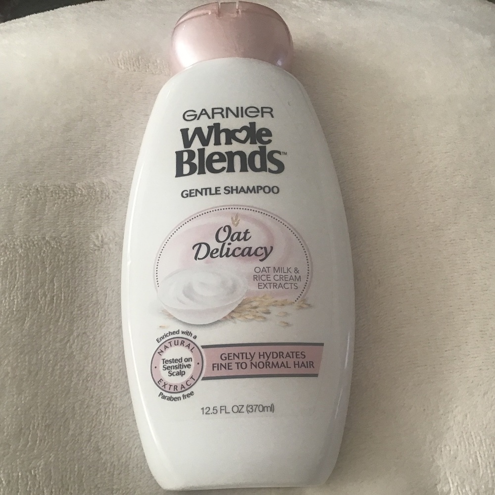 Loreal 12.5 oz oat delicacy shampoo